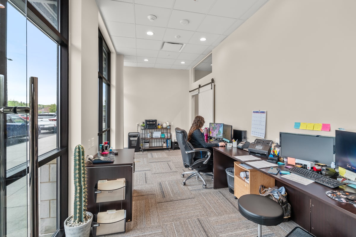 A7_00034_1865-S-Clinton(interior,chiro)_lwrz-min