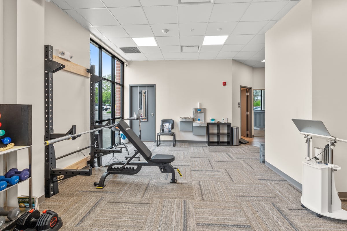 A7_00062_1865-S-Clinton(interior,chiro)_lwrz-min