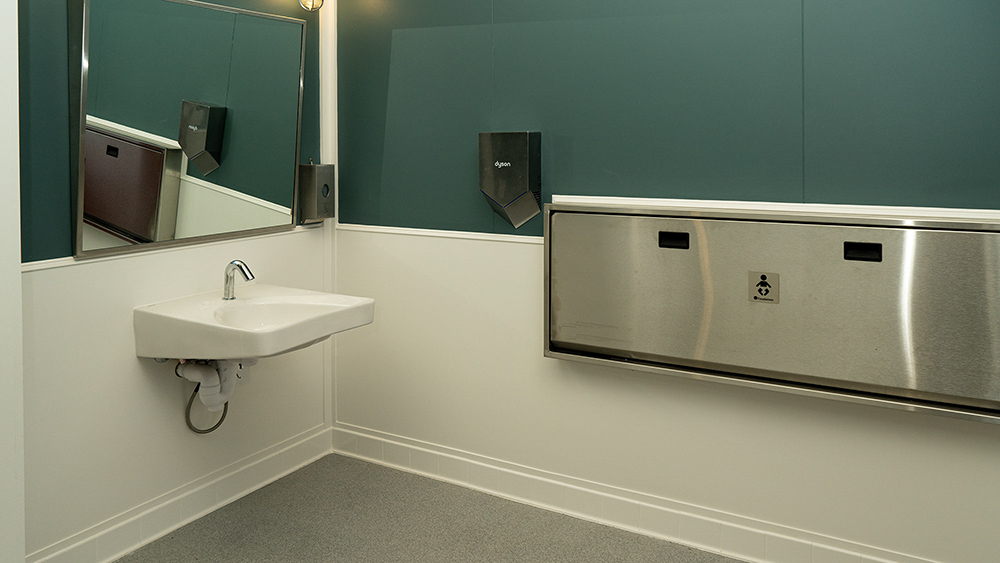 Fairport-Public-Bathrooms012